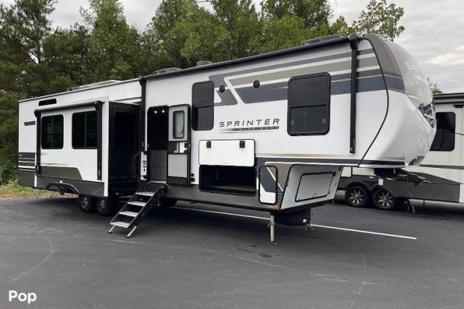 2024 Sprinter Limited 3920DSL