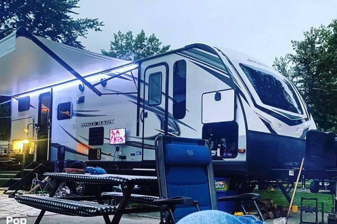 2022 White Hawk 29BH