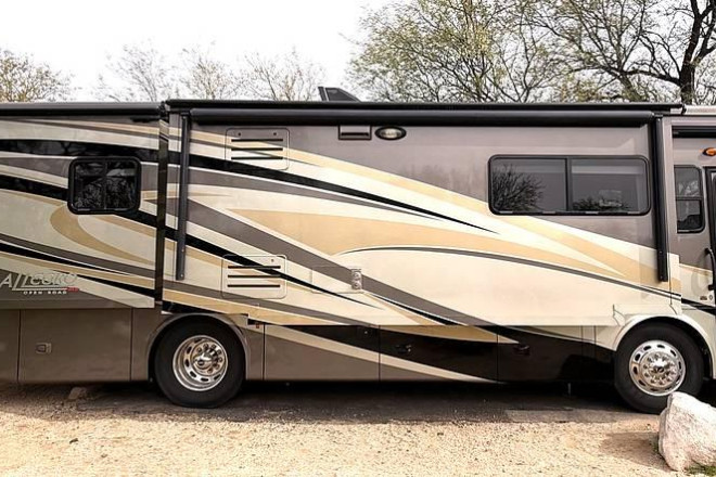 2014 Allegro Red 33AA