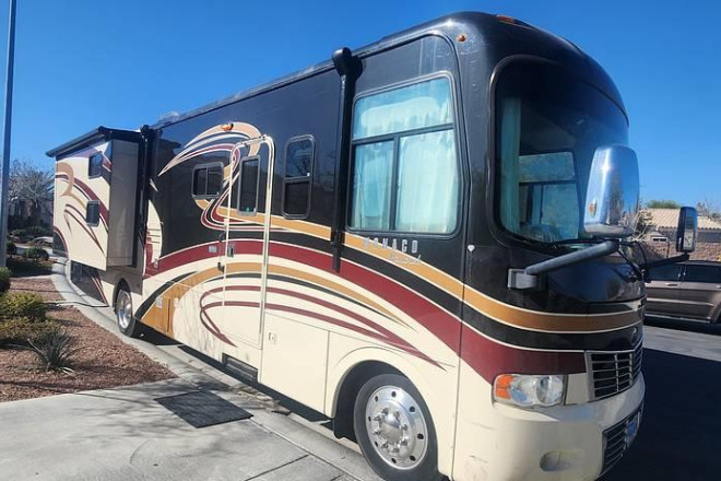 2011 Monarch 34sbd
