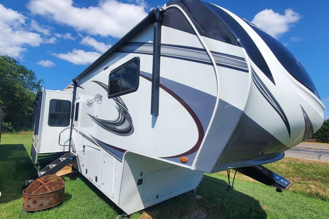 2021 Solitude 3950BHR