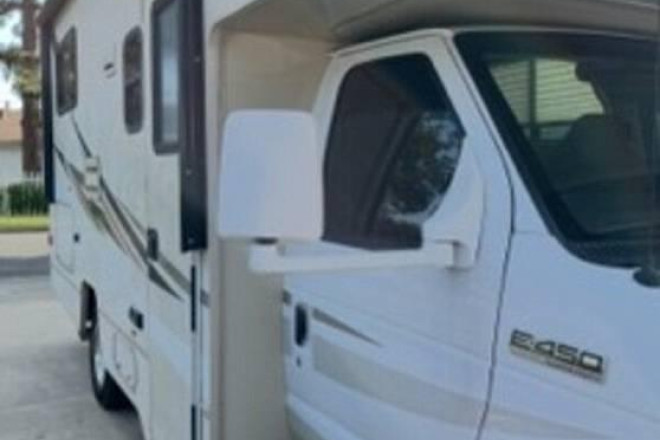 2017 Minnie Winnie 22R