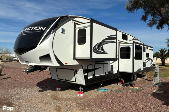 2022 Reflection 367BHS