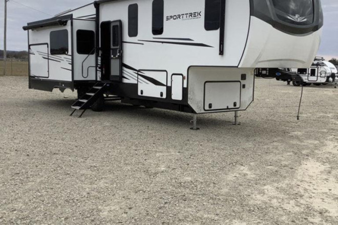 2025 Other SportTrek 353 VIK
