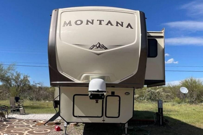 2017 Montana 3790RD