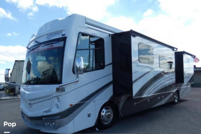 2024 Discovery 40M LXE