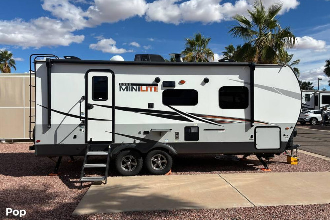 2022 Rockwood Mini Lite 2511S