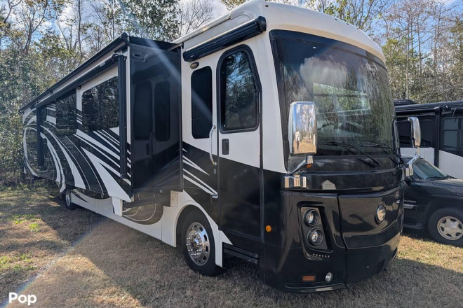 2017 Endeavor XE 39G