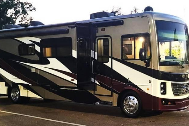 2018 Vacationer 35P