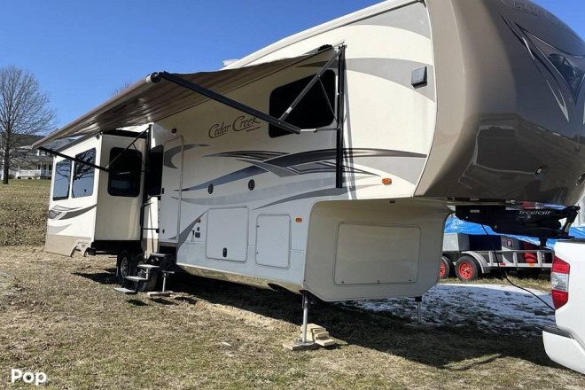 2016 Hathaway 36CKTS