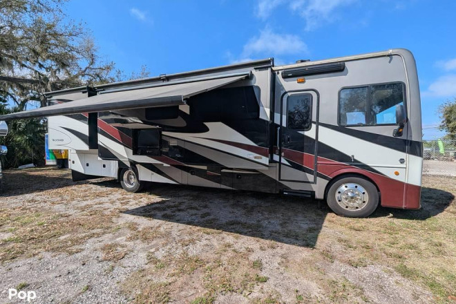 2018 Vacationer 35P