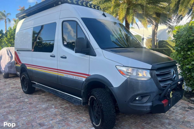 2021 Storyteller Overland Beast Mode 4X4