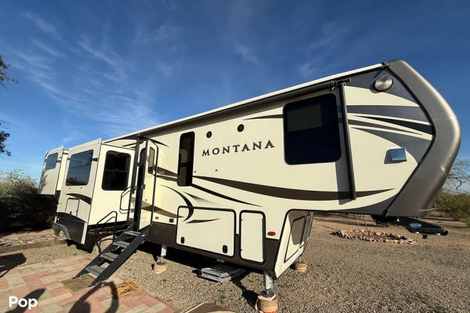 2017 Montana 3790RD
