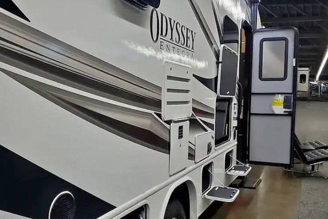 2022 Odyssey 24B