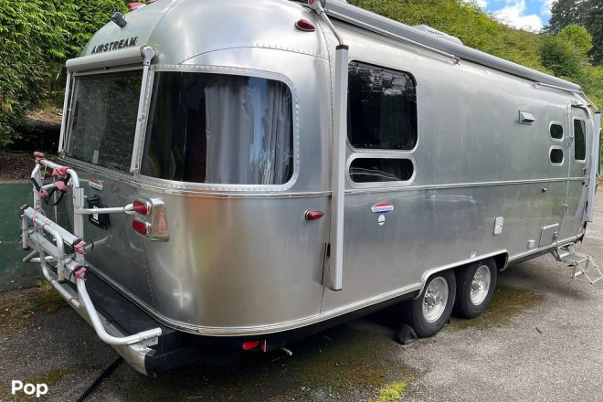 2019 International Serenity 25RB Queen