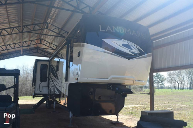 2022 Landmark 365 Newport