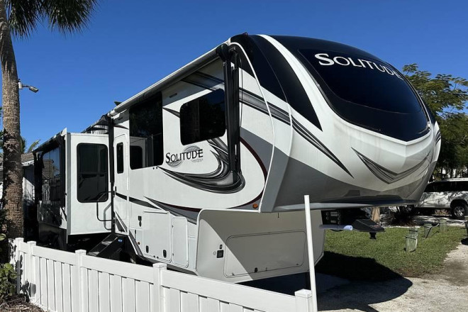 2022 Solitude 280RK-R