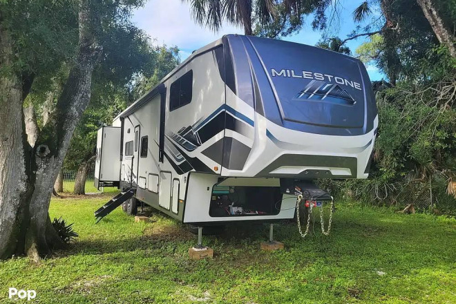 2023 Milestone 386BH