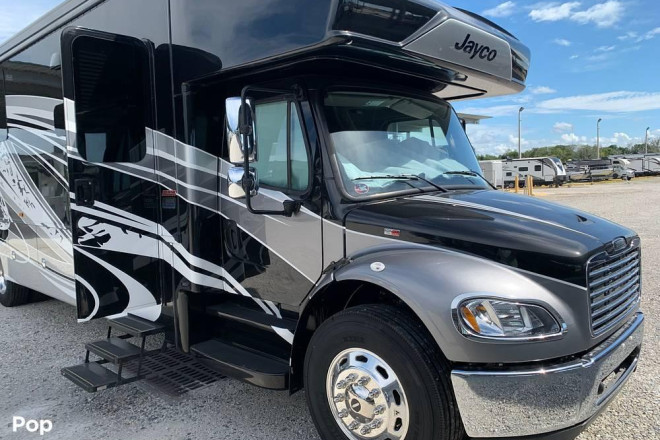 2021 Seneca Prestige 37K