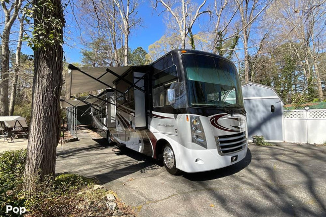 2016 Challenger 37KT