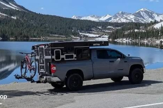 2023 Four Wheel Campers Hawk Flat Bed