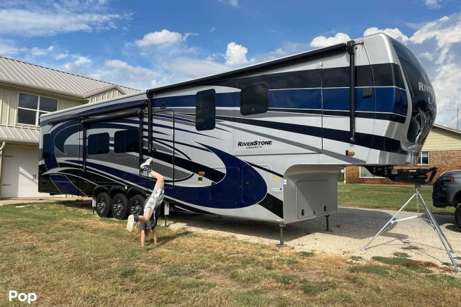 2023 Riverstone Legacy 442MC
