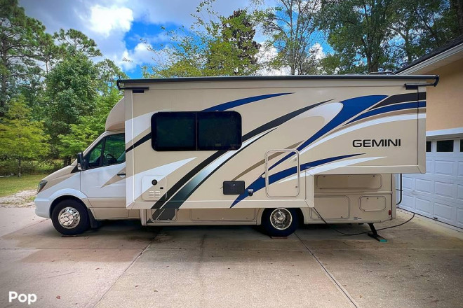 2019 Gemini 24TF