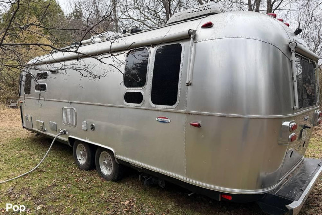 2019 International 28RB Queen Serenity