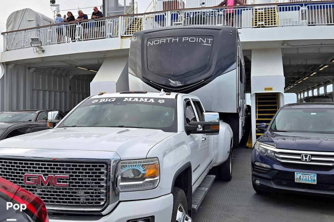 2024 North Point 382FLRB