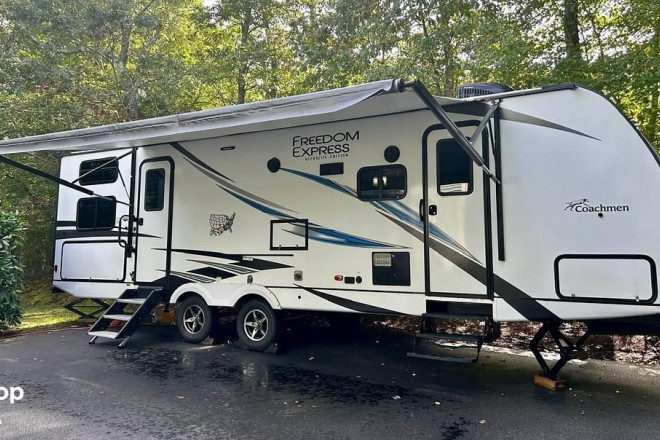 2021 Freedom Express 287BHDS