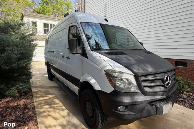 2018 Sprinter 144 AWD HIGH-ROOF