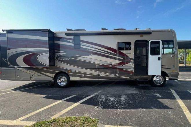 2018 Bounder 35K
