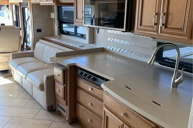 2018 Ventana LE 4037