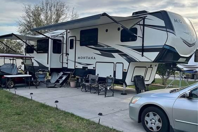 2021 Montana 3813 MS