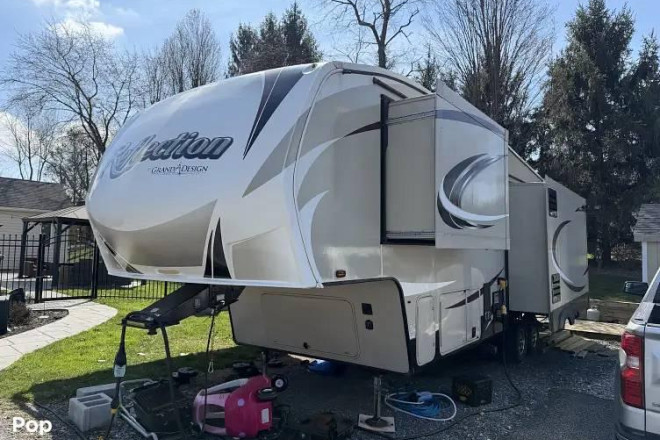 2017 Reflection 303RLS