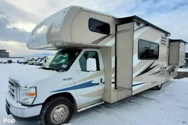 2017 Leprechaun 320 BH