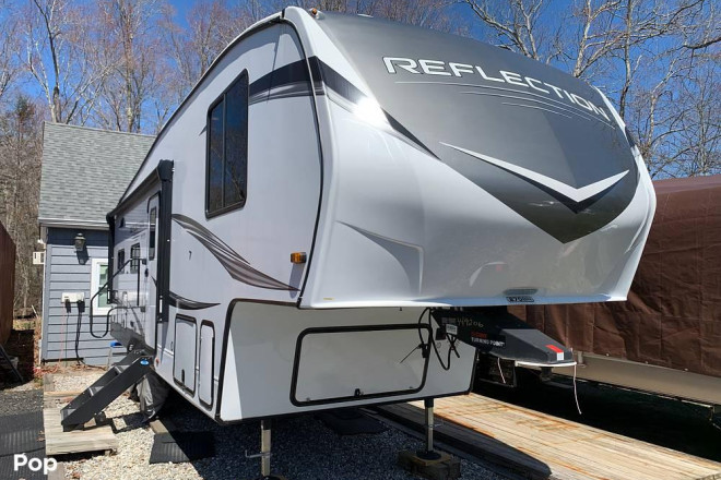 2024 Reflection 270BN