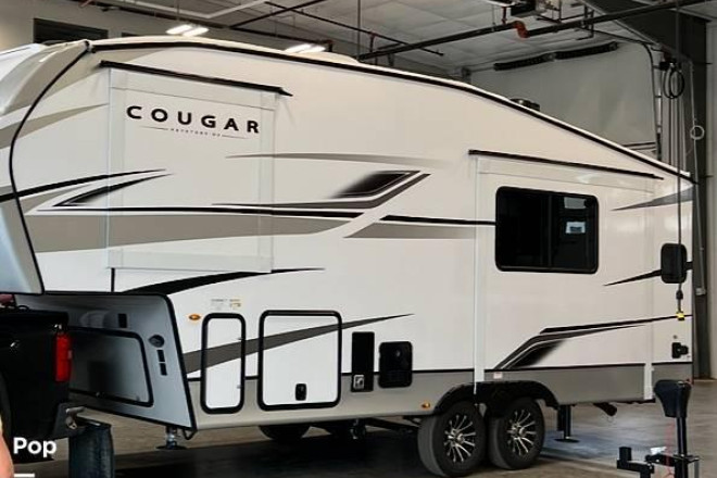 2023 Cougar 23MLE