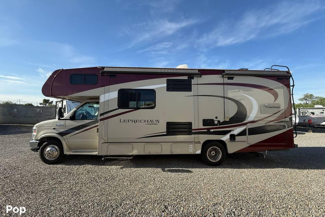 2020 Leprechaun 260DS