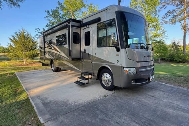 2014 Adventurer 38Q