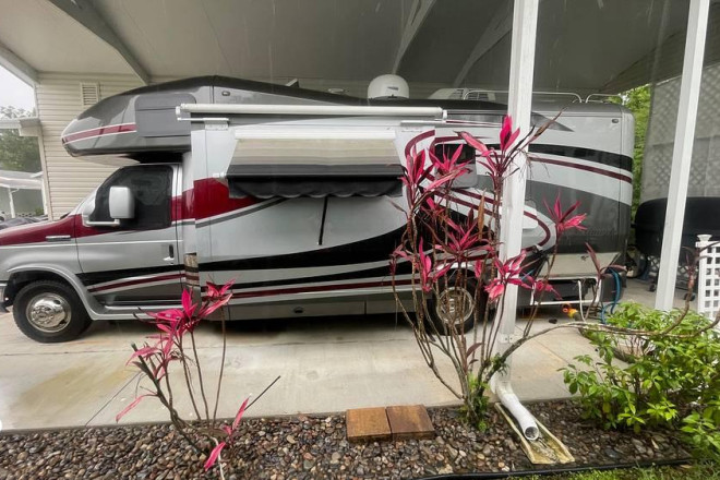 2014 Other Triumph Rear Bath with Slide