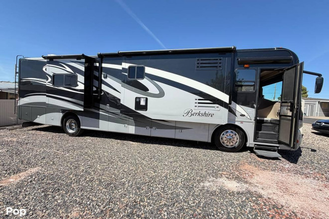 2011 Berkshire 390RB