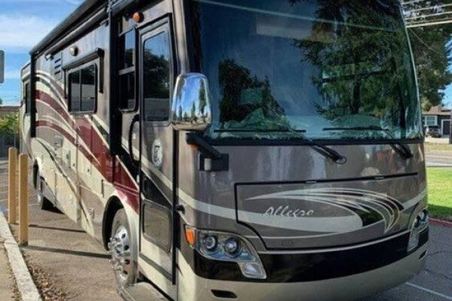 2014 Allegro Breeze 32BR