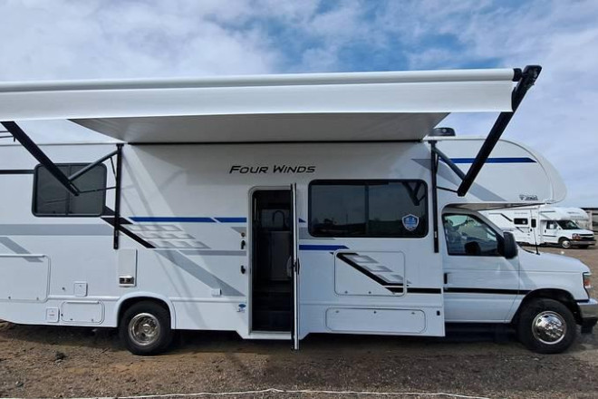 2027 Four Winds 28Z
