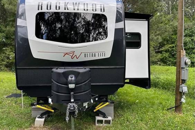 2022 Ultra Lite 2912BS