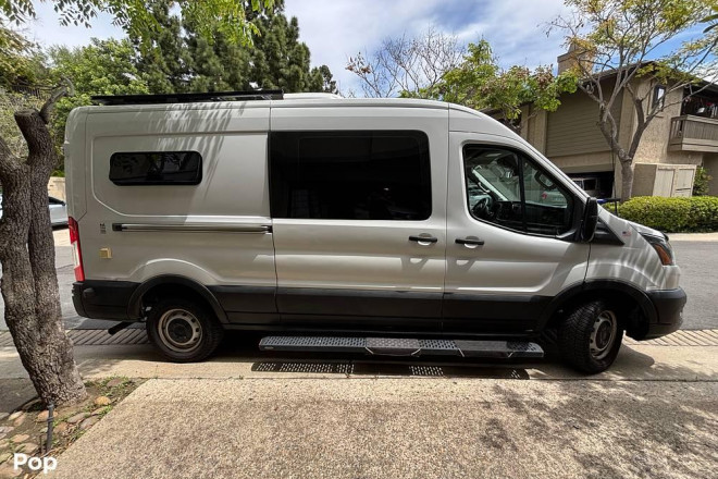 2020 Transit 250 148WB Medium Roof