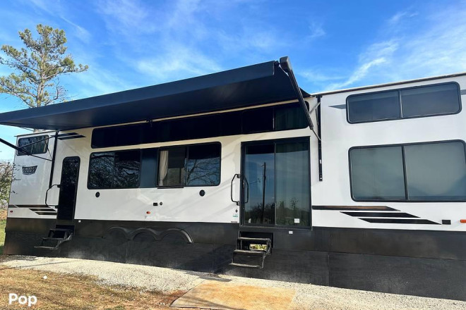 2024 Wildwood Grand Lodge 44VIEW