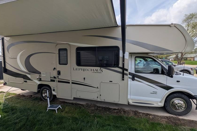 2020 Leprechaun 260DS