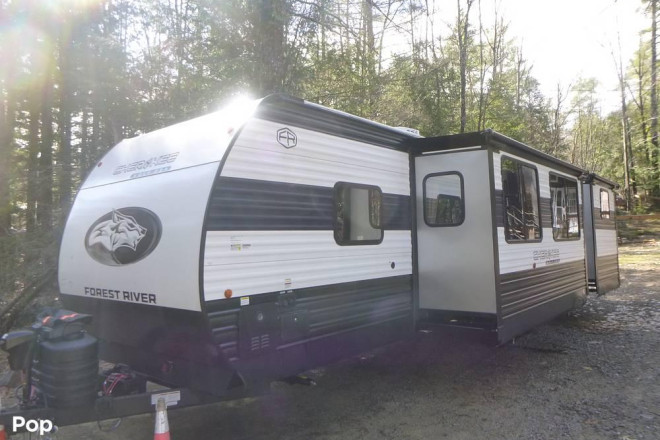 2025 Cherokee Wolf Den 301BH