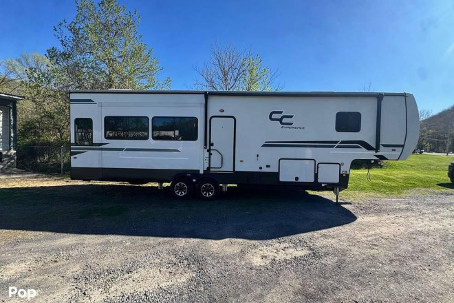 2023 Cedar Creek Experience 3425RL